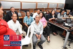 Directora Regional se re&uacute;ne con el personal T&eacute;cnico Docente
