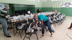 Continua entrega de kits alimenticios en Regional de Educaci&oacute;n 07