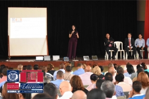 Directora Regional participa en Fase II Programa 1 a 1