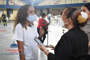Contin&uacute;a con &eacute;xitos entrega de dispositivos electr&oacute;nicos en la Regional de Educaci&oacute;n 07