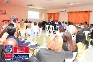 MINERD y Regional 07 imparte Taller en Gesti&oacute;n y uso de Informaci&oacute;n Educativa en Regional 07