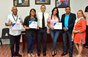 Ministerio de Educaci&oacute;n reconoce por tercera vez empleados de la Direcci&oacute;n de Comunicaci&oacute;n de la sede y sus Regionales