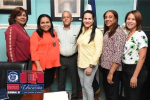 Directora Regional recibe Tecnicos Nacional de la DACE