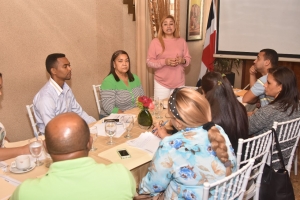 Regional 07 realiza encuentro con Coordinadores Distritales de Pruebas Nacionales