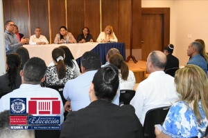 Directora Regional encabeza reuni&oacute;n ordinaria con el personal Docente y Administrativo