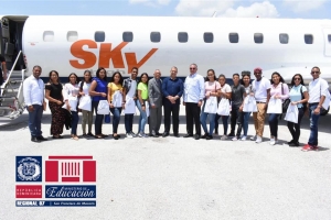 Junta Aviaci&oacute;n Civil premia con tours a&eacute;reo estudiantes Regional Educaci&oacute;n 07
