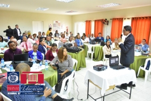 MINERD y MAP imparten taller Avances Metodolog&iacute;a CAF