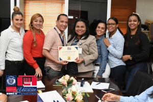 Directora Regional 07 se re&uacute;ne con el personal T&eacute;cnico Docente y Administrativo