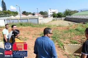 Fiscalizador MINERD realiza Recorrido en Centros Educativos Regional 07