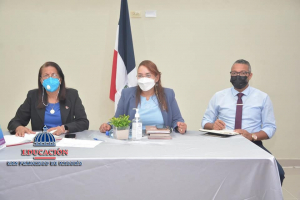 Directora Regional encabeza encuentro con equipo de Gesti&oacute;n