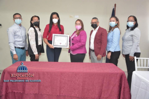 Regional 07 reconoce estudiante particip&oacute; en Modelo Naciones Unidas M&eacute;xico