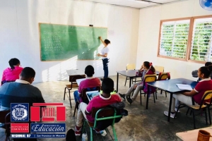 Culmina instalaci&oacute;n aulas m&oacute;viles Esc. Altagracia Grull&oacute;n