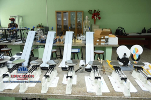 Ministerio de Educaci&oacute;n realiza entrega de laboratorios a Liceos Regional de Educaci&oacute;n 07