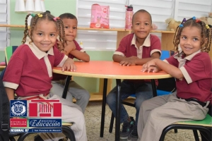 &iexcl;Que vivan nuestros estudiantes!